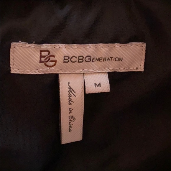BCBGeneration Vest w/ Hood. - Picture 2 of 2